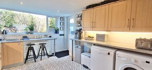 Photo 7- click for photo gallery